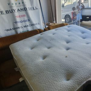 www.vuyanitrans.co.za/product/king-sized-mattress