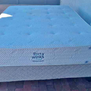 www.vuyanitrans.co.za/products/ forty-winks-queen-base-and-mattress-set