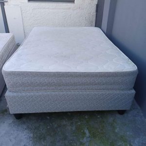www.vuyanitrans.co.za/products/double-base-and-mattress-set